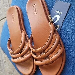 Sz 9-  OluKai Tiare Leather Slides Sandals Fox Brown W/ White Stitching 9, EU 39